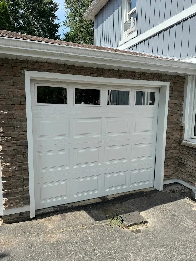 Garage door repair in Pickering, Ontario